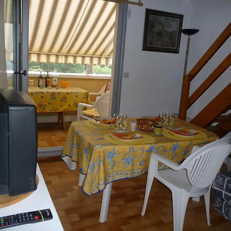 Eureka Locations Апартаменты *